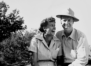 Wynn and Edna during their courtship, 1942-43