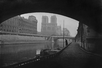 River Scene in Paris, c. 1929